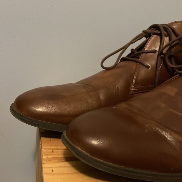 Guess Size 12 Brown Boots with Laces - Picture 2 of 7